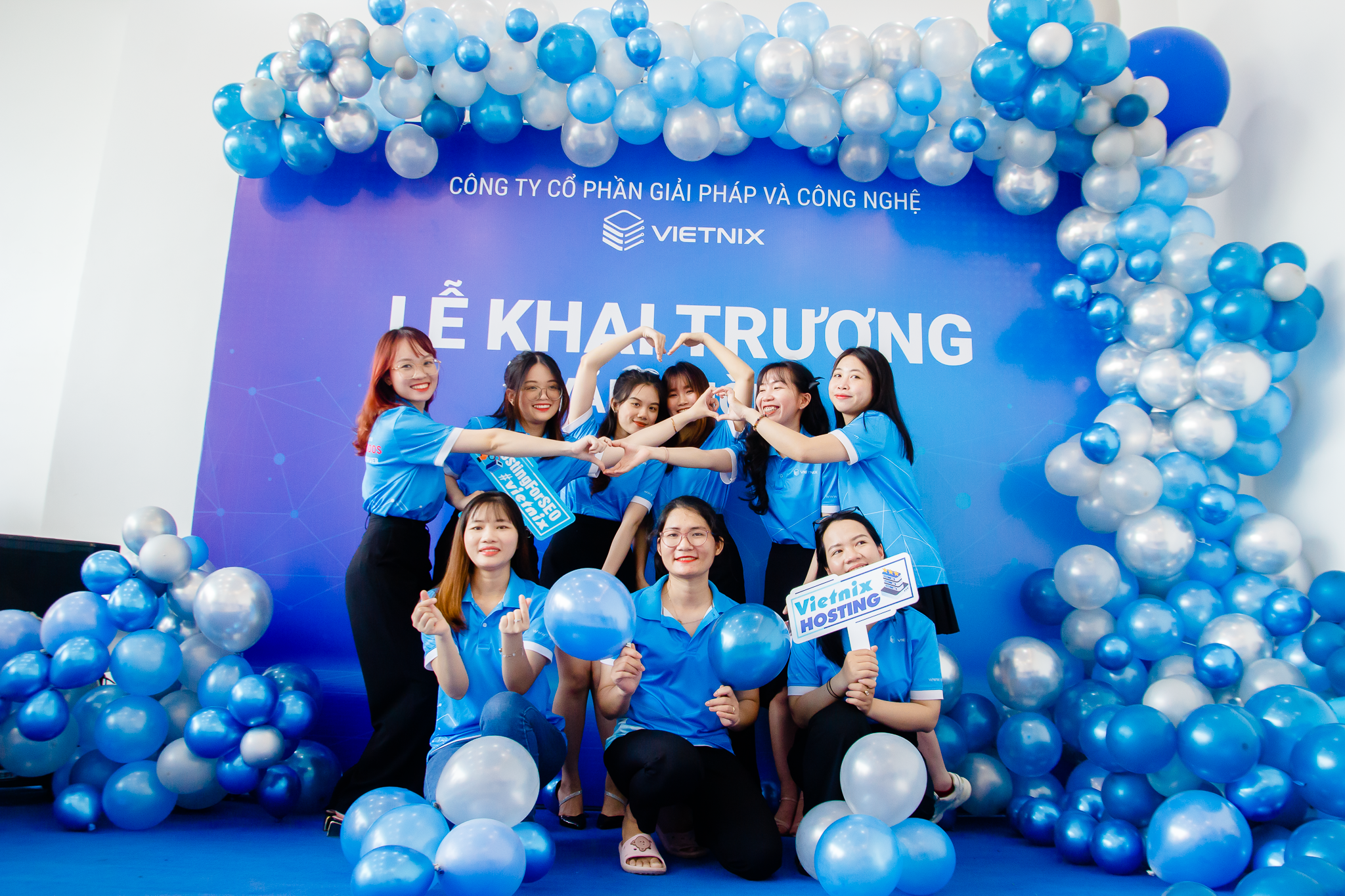 Khai trương văn phòng mới