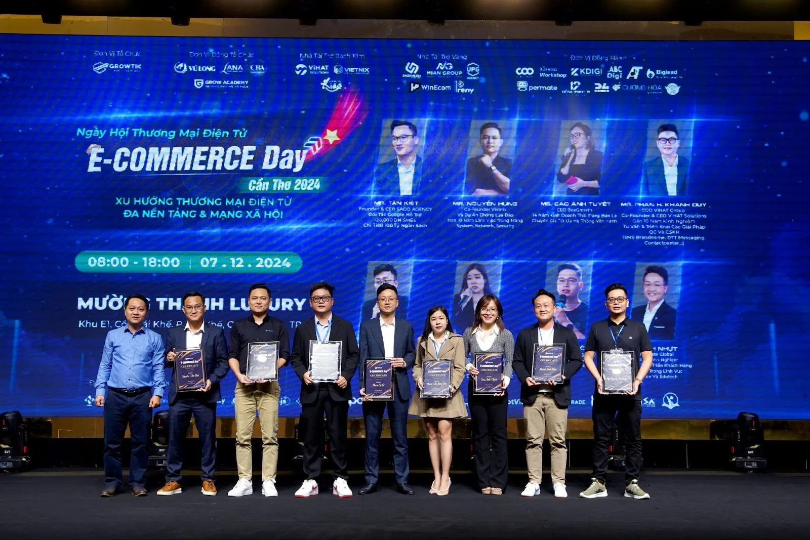 Sự kiện E-commerce Day 2024 sẽ mang đến 8 chủ đề vô cùng giá trị từ các chuyên gia hàng đầu