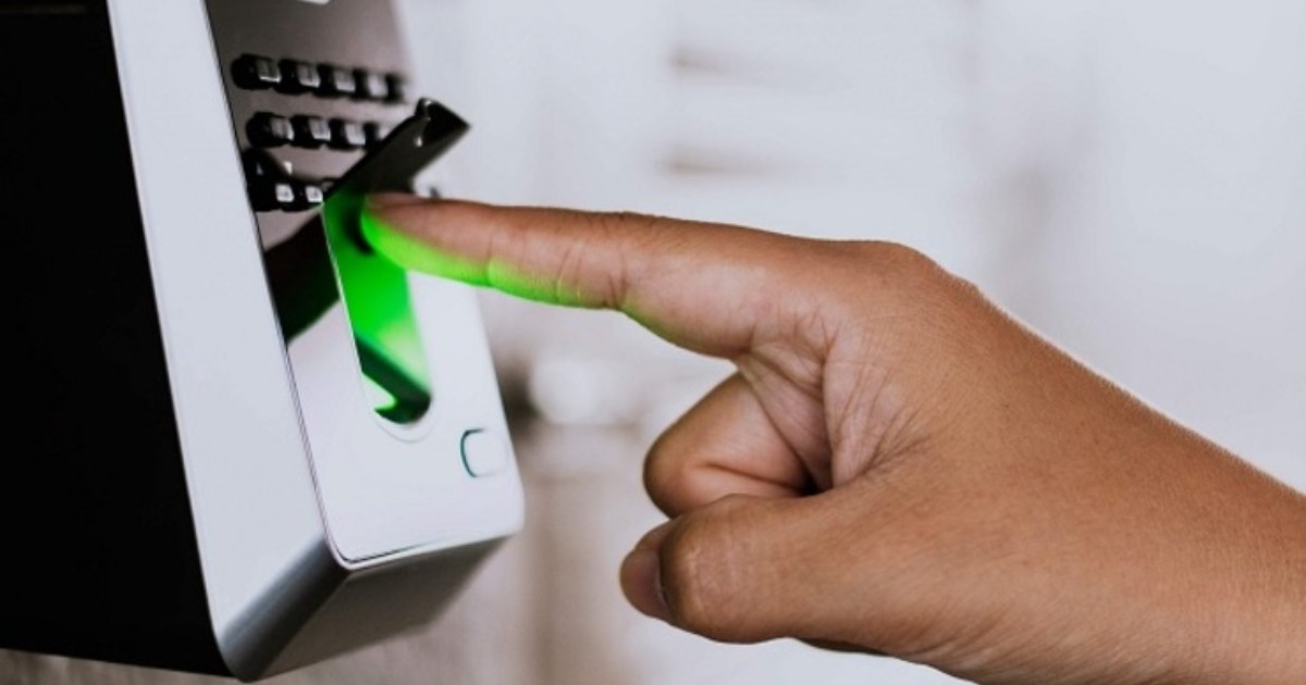 SAP S/4HANA Public Cloud: Giải pháp ERP chuẩn hóa trên nền tảng đám mây công cộng 16 SAP S/4HANA Public Cloud có thể ứng dụng vào việc tự động hóa chấm công