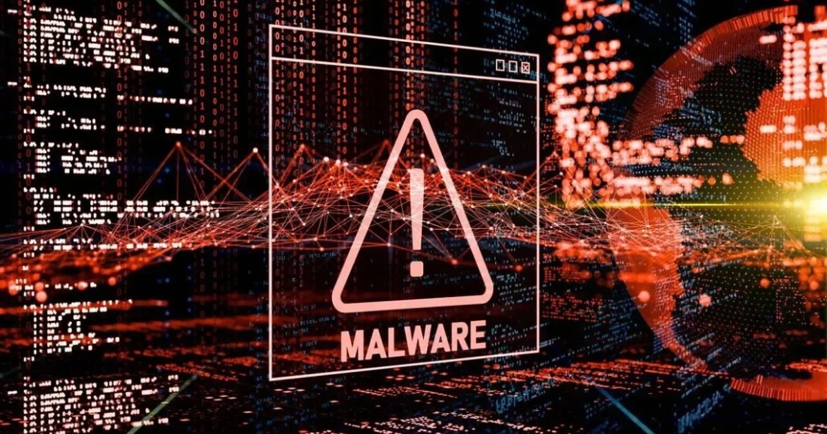 Nhân viên vô tình tải về hoặc cài đặt phần mềm chứa mã độc