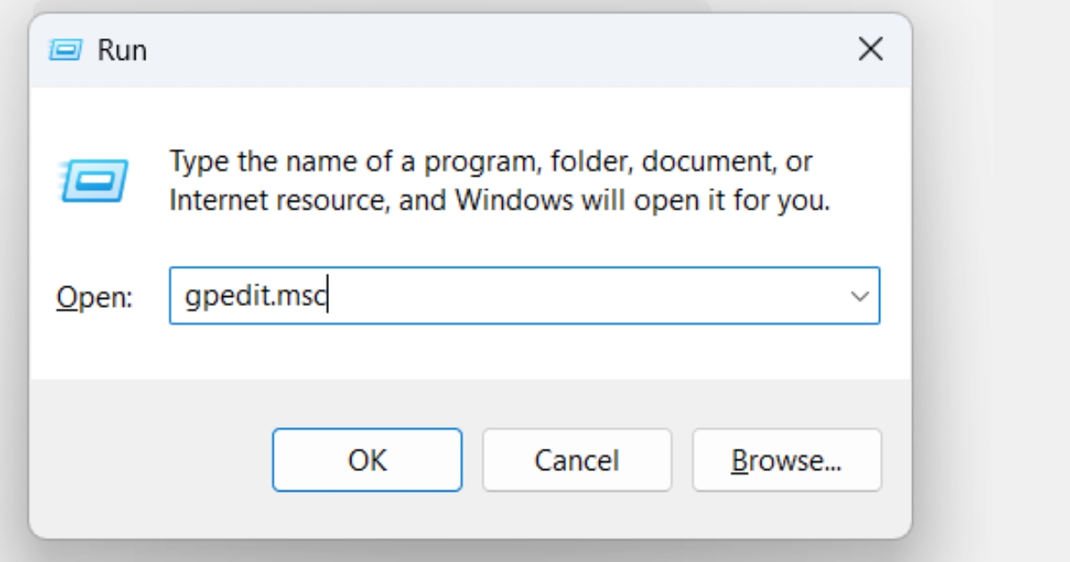 Mở Local Group Policy Editor bằng cách nhấn Windows + R, gõ gpedit.msc