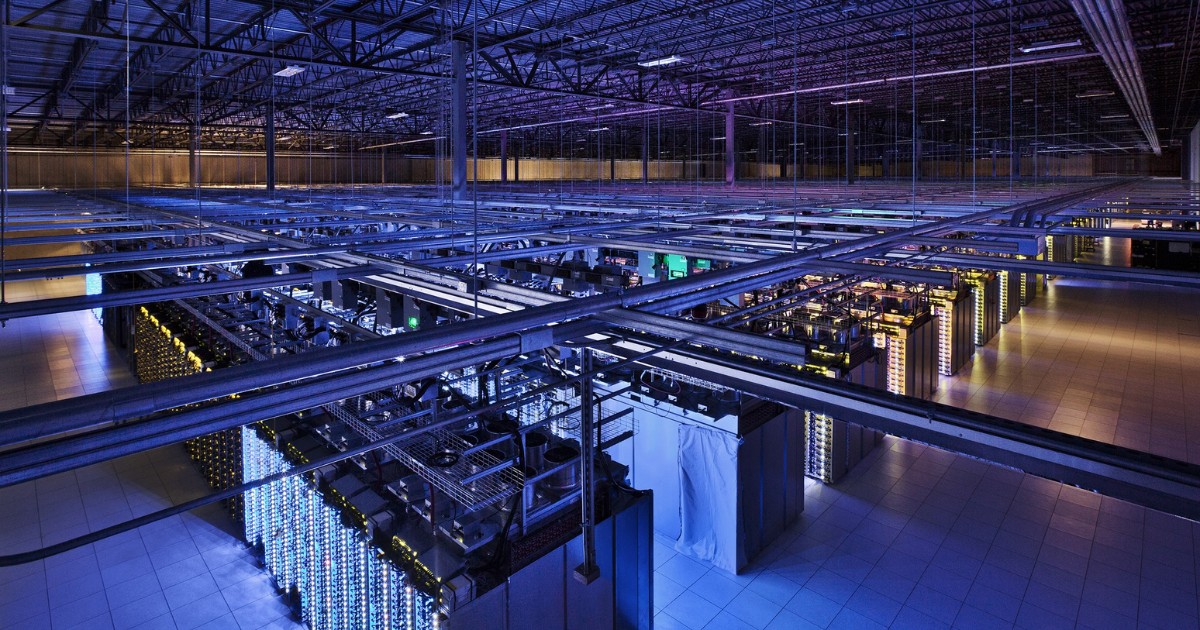 Các mô hình AI và máy học sử dụng lượng dữ liệu rất lớn, đòi hỏi kiến trúc lưu trữ tốc độ cao