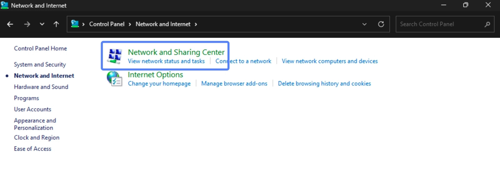 Sau đó chọn Network and Sharing Center